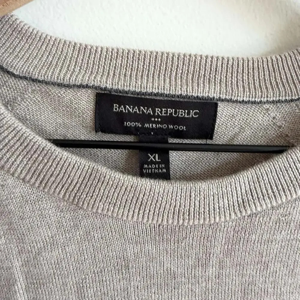 Banana Republic 100% Merino Wool Sweater Taupe Tan Size XL Layer Crewneck Office